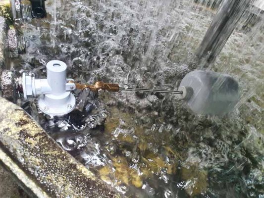 浮球閥會自動補水